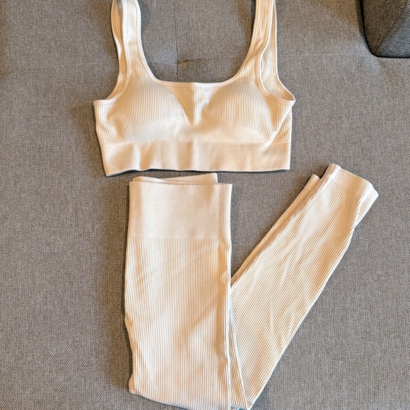 Buttery Soft Loungewear - Large - Sports Bra and Leggings - Picture 1 of 6